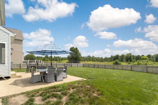 133 Brenden Drive, Pataskala, OH 43062