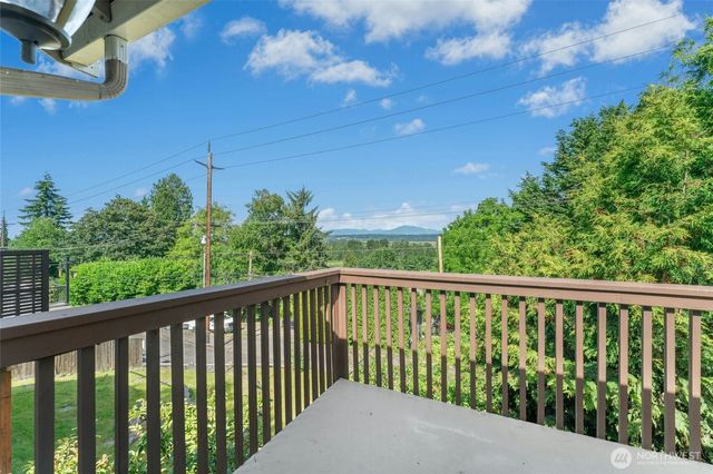 5113 S 4th Avenue, Everett, WA 98203
