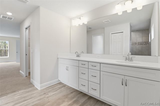 2988 W Pine Ridge Boulevard, Beverly Hills, FL 34465