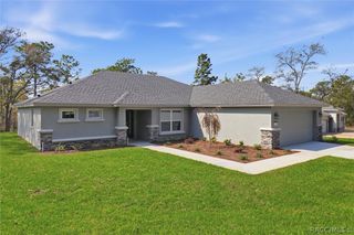 2988 W Pine Ridge Boulevard, Beverly Hills, FL 34465