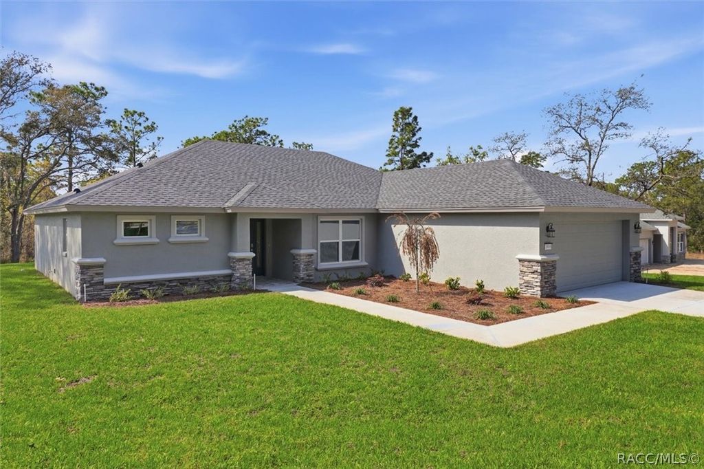 2988 W Pine Ridge Boulevard, Beverly Hills, FL 34465