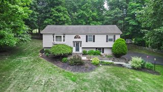 25 Cocoa Lane, Newburgh, NY 12550