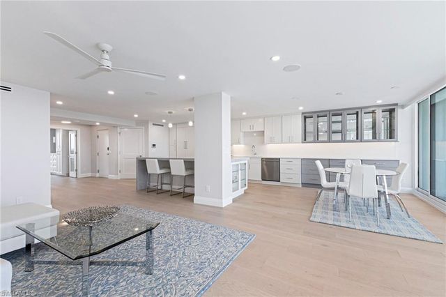 2382 Gulf Shore BLVD N # 502, Naples, FL 34103