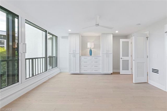 2382 Gulf Shore BLVD N # 502, Naples, FL 34103