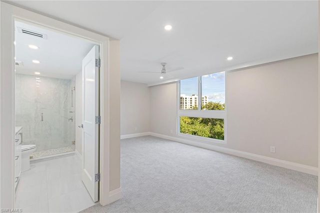 2382 Gulf Shore BLVD N # 502, Naples, FL 34103