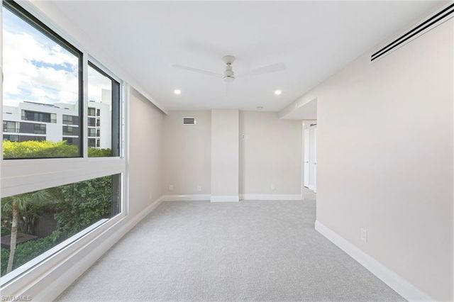 2382 Gulf Shore BLVD N # 502, Naples, FL 34103