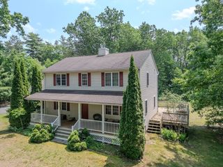 50 Fargo Drive, Greenfield, MA 01301