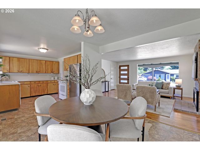 6755 Sw PRINCESS Ave, Beaverton, OR 97008