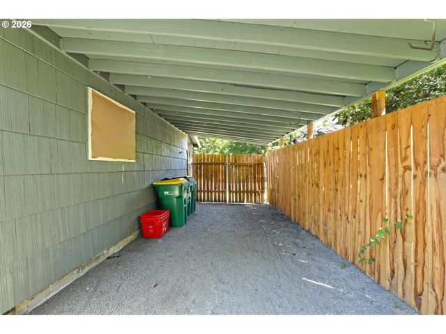 6755 Sw PRINCESS Ave, Beaverton, OR 97008