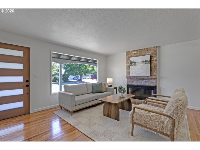 6755 Sw PRINCESS Ave, Beaverton, OR 97008