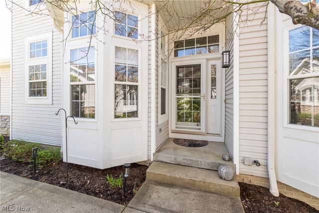 310 Blossom Lane, Orange, OH 44022