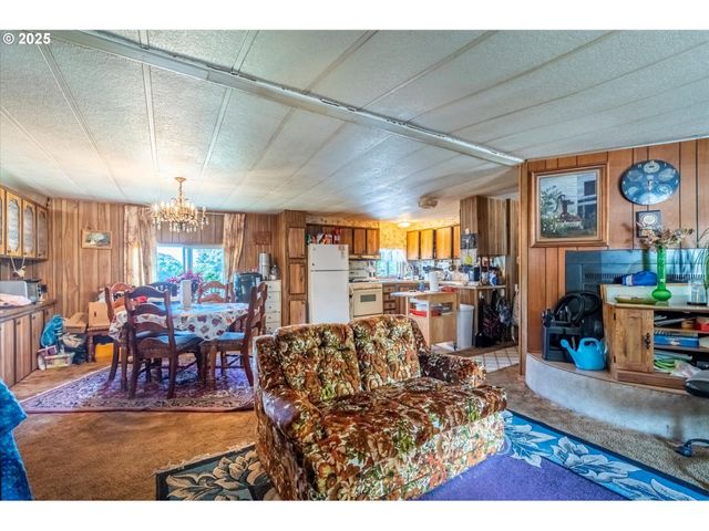 94291 VALPY St, Langlois, OR 97450