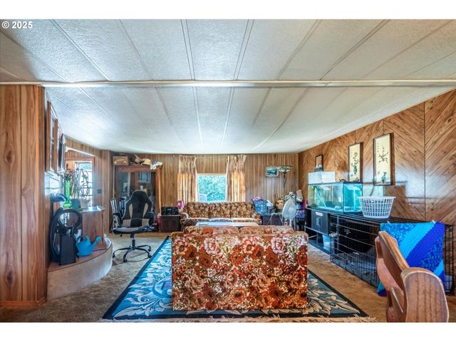 94291 VALPY St, Langlois, OR 97450