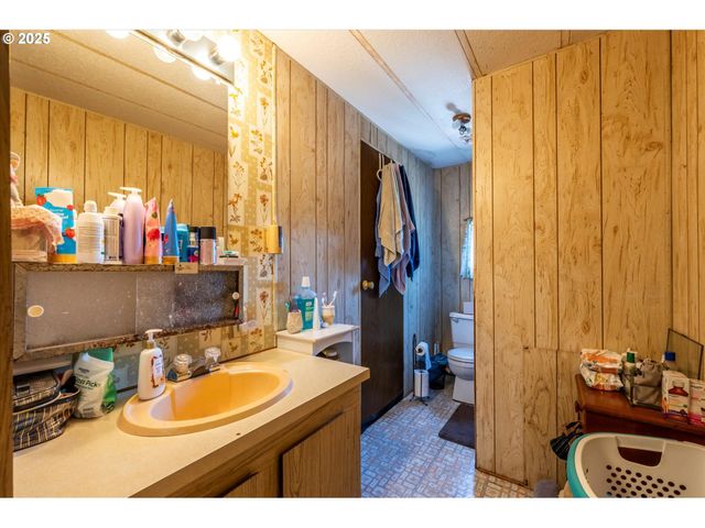 94291 VALPY St, Langlois, OR 97450