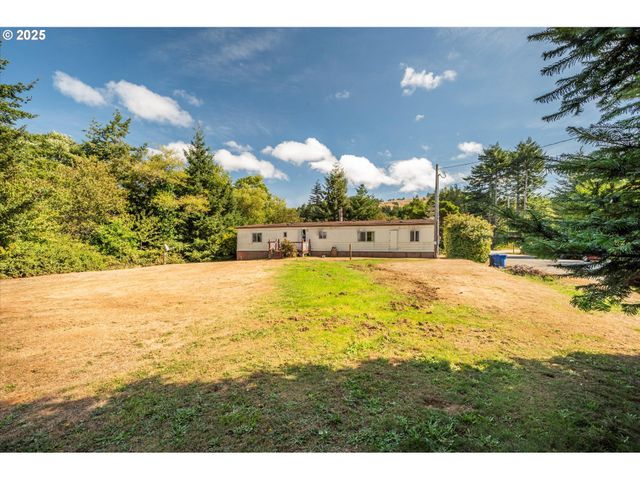 94291 VALPY St, Langlois, OR 97450