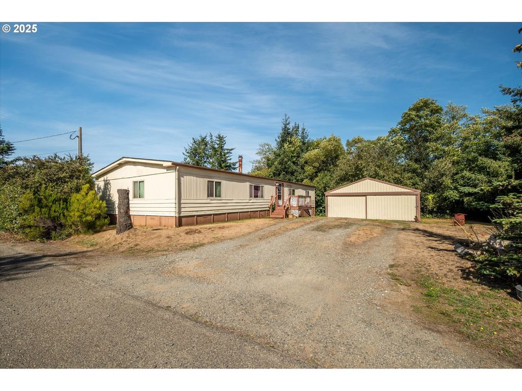 94291 VALPY St, Langlois, OR 97450
