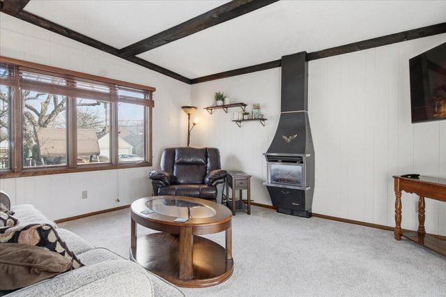 4008 Zenith Avenue N, Robbinsdale, MN 55422