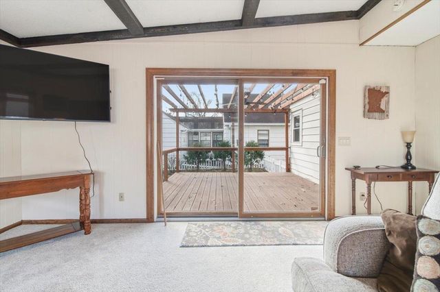 4008 Zenith Avenue N, Robbinsdale, MN 55422