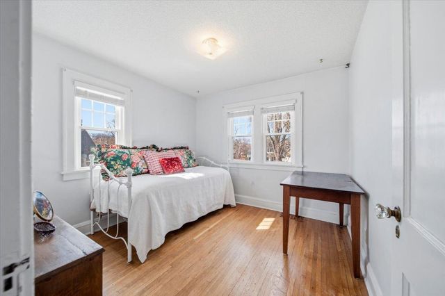 4008 Zenith Avenue N, Robbinsdale, MN 55422