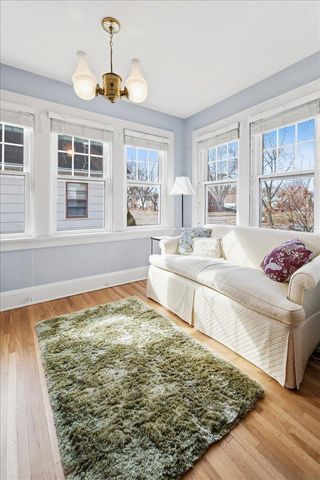 4008 Zenith Avenue N, Robbinsdale, MN 55422