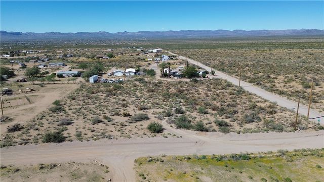 2.08 AC Agua Fria Dr, Golden Valley, AZ 86413