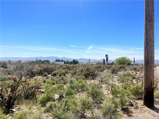 2.08 AC Agua Fria Dr, Golden Valley, AZ 86413