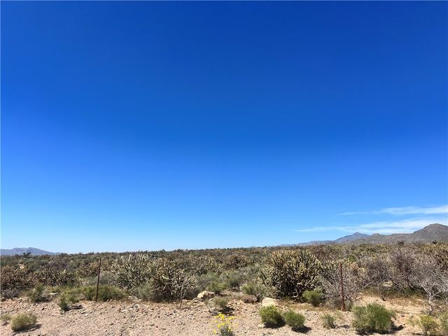 2.08 AC Agua Fria Dr, Golden Valley, AZ 86413