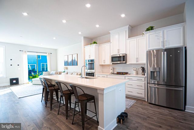 2453 LIBERTY LOOP, Herndon, VA 20171