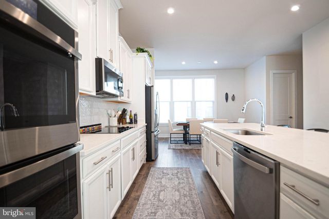 2453 LIBERTY LOOP, Herndon, VA 20171