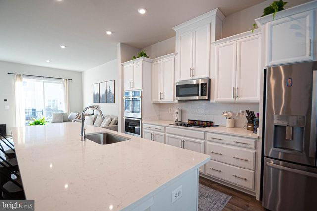 2453 LIBERTY LOOP, Herndon, VA 20171