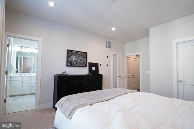 2453 LIBERTY LOOP, Herndon, VA 20171