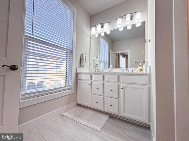 2453 LIBERTY LOOP, Herndon, VA 20171