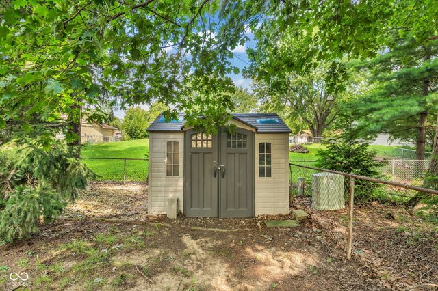 5514 Winship Court, Indianapolis, IN 46221