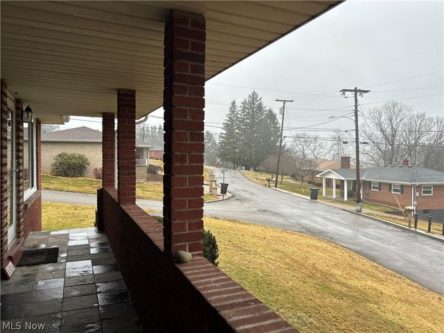 110 White Bell Circle, Wellsburg, WV 26070