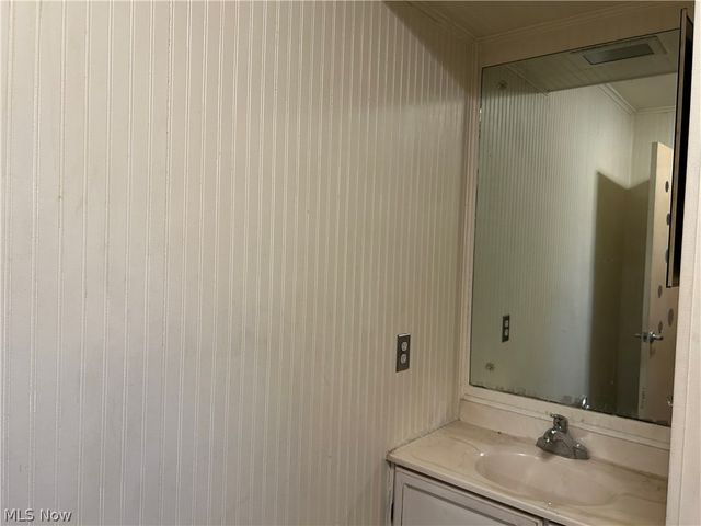 110 White Bell Circle, Wellsburg, WV 26070