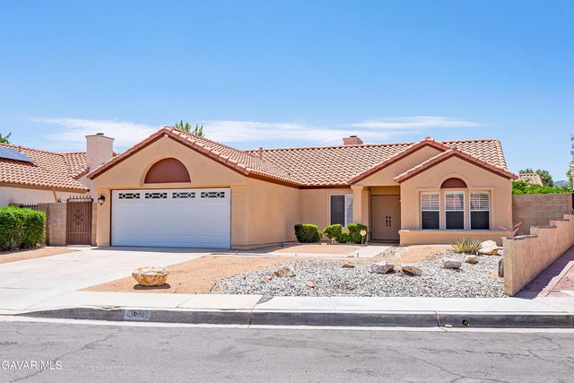 1616 Kings Road, Palmdale, CA 93551