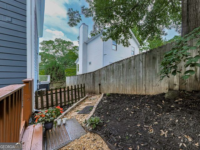 925 Rice Street NW, Atlanta, GA 30318