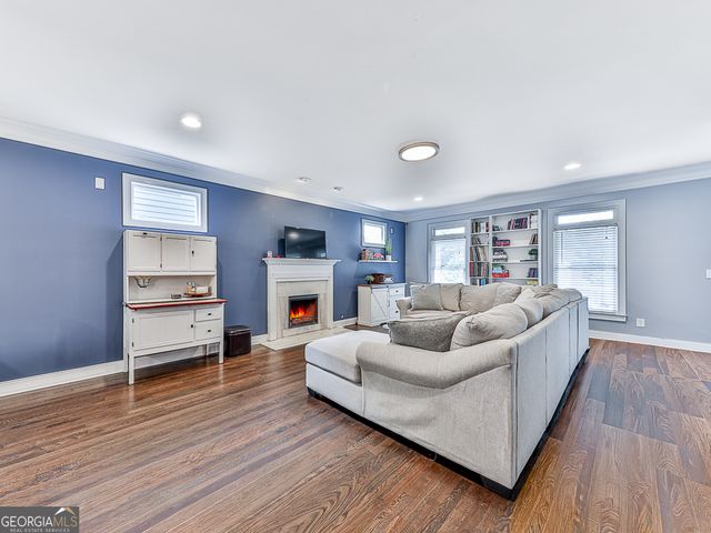 925 Rice Street NW, Atlanta, GA 30318