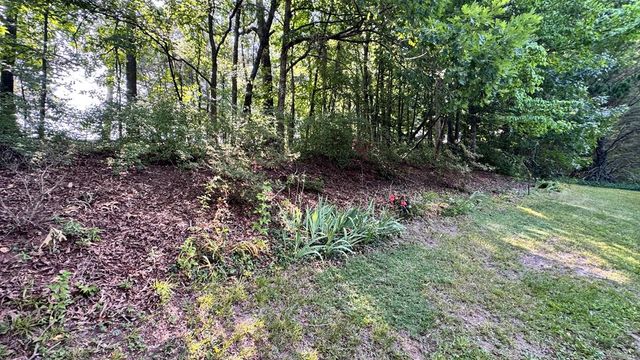 330 N Boundary Street, Dalton, GA 30720