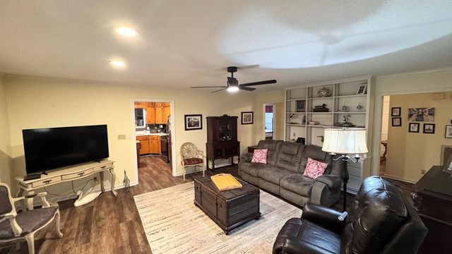 330 N Boundary Street, Dalton, GA 30720