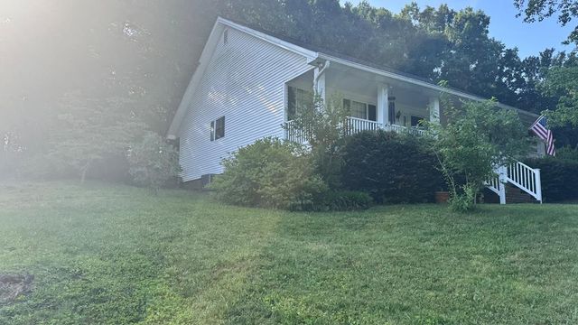 330 N Boundary Street, Dalton, GA 30720