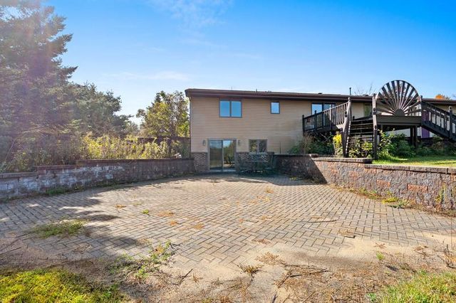W8136 SANDY LANE, Hortonville, WI 54944