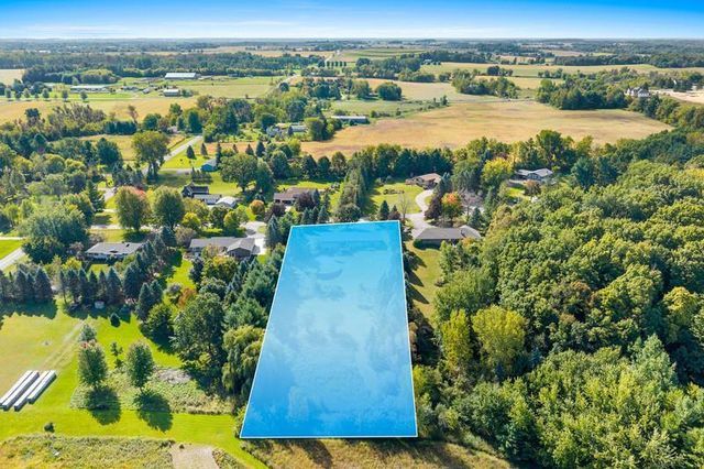 W8136 SANDY LANE, Hortonville, WI 54944
