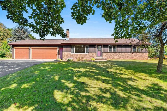 W8136 SANDY LANE, Hortonville, WI 54944