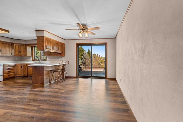 W8136 SANDY LANE, Hortonville, WI 54944