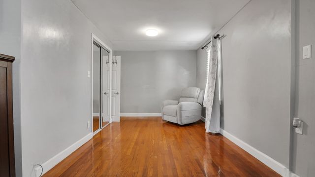 23 Briarwood Pl, Westfield, MA 01085