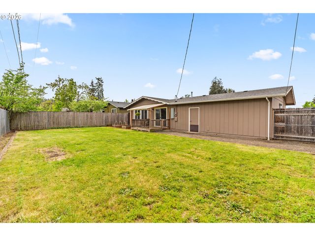 657 61ST St, Springfield, OR 97478