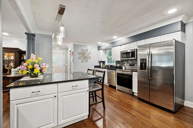 106 Dogwood Cir, Waverly, TN 37185