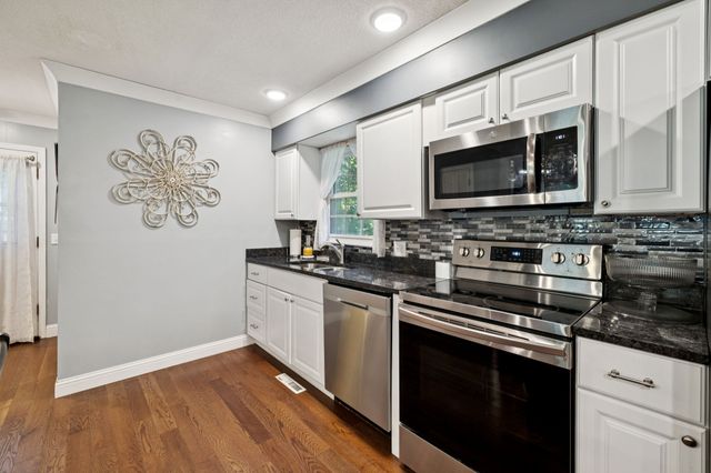 106 Dogwood Cir, Waverly, TN 37185