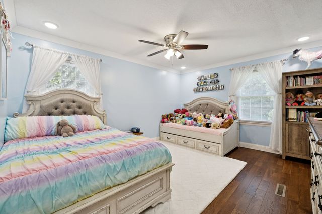 106 Dogwood Cir, Waverly, TN 37185